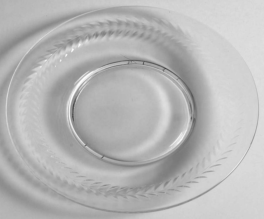 Laurel (Stem 6017) Luncheon Plate by Fostoria-1