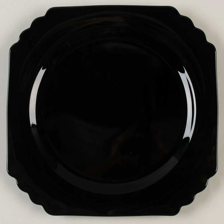 Mayfair Ebony Dinner Plate by Fostoria-1