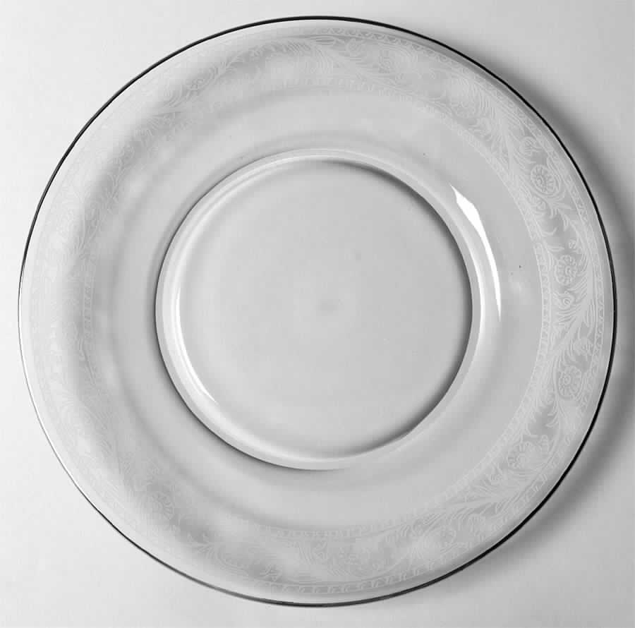 Renaissance (Stem 6111, Platinum Trim) 8" Salad Plate by Fostoria-1