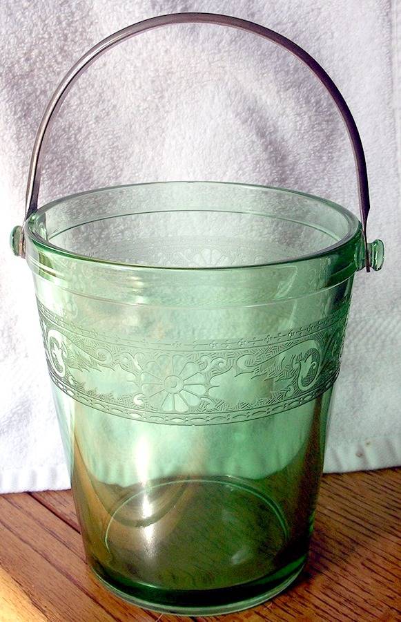 Seville Green Ice Bucket with Detachable Handle by Fostoria-1