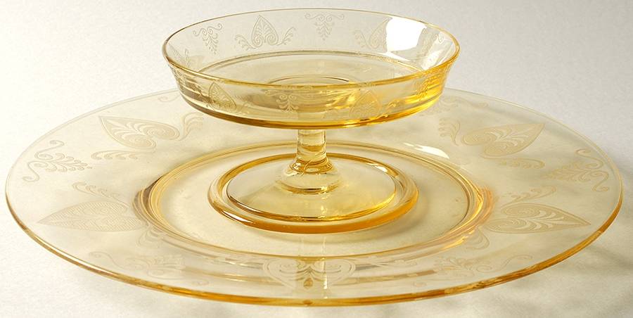 Trojan Topaz Cheese & Cracker Set by Fostoria-1
