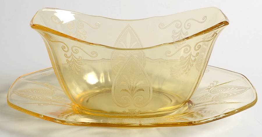 Trojan Topaz Sauce Boat with Underplate by Fostoria-1
