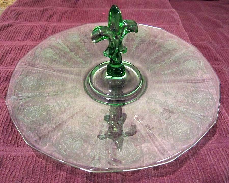Vernon Green Center Handle Tray by Fostoria-1