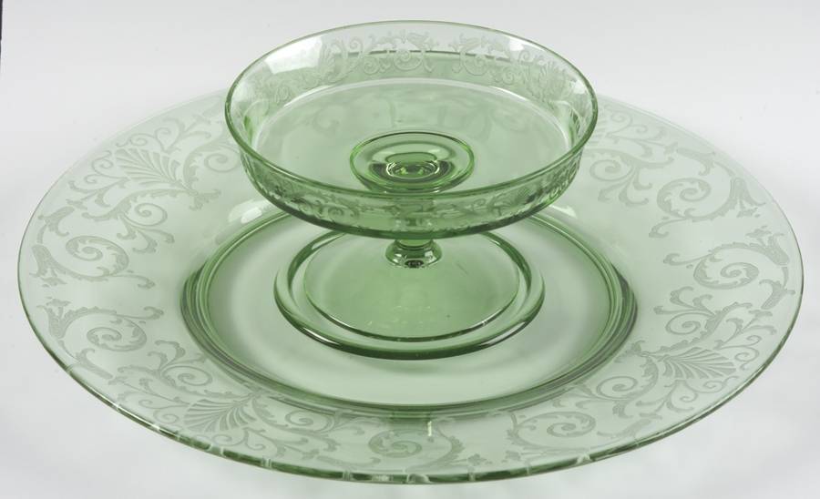 Versailles Green (No Trim) Cheese & Cracker Set by Fostoria-1
