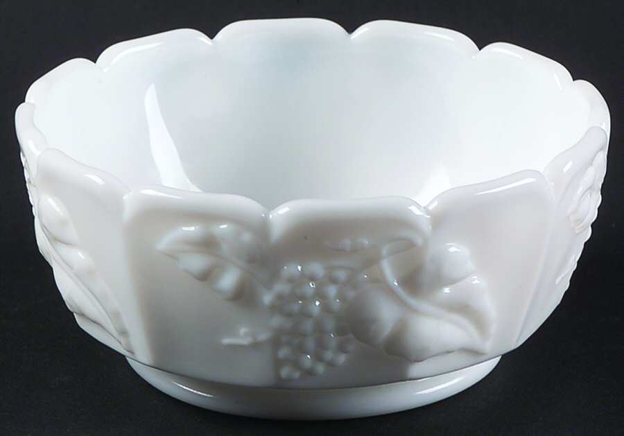 Vintage Milk Glass Small Fruit Dessert Bowl by Fostoria-1