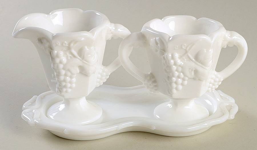 Vintage Milk Glass Creamer, Sugar and Tray Set by Fostoria-1