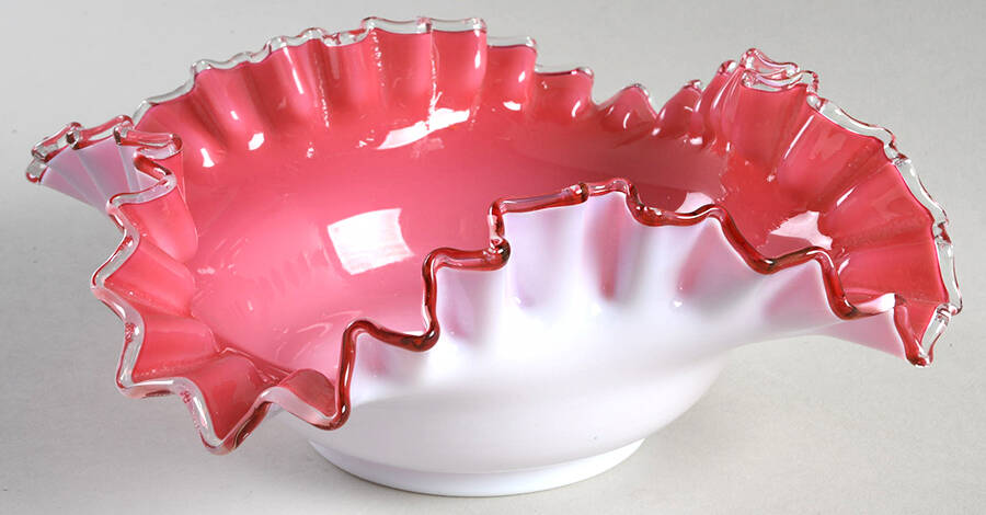 Peach Crest 7" Square Bowl by Fenton-1