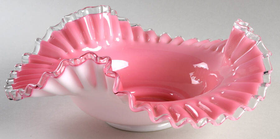 Peach Crest 11" Crimped Bowl by Fenton-1