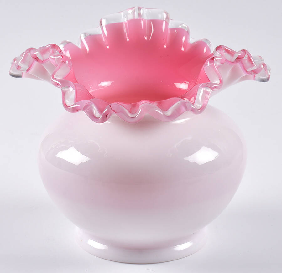 Peach Crest 5" Crimped Triangle Vase by Fenton-1