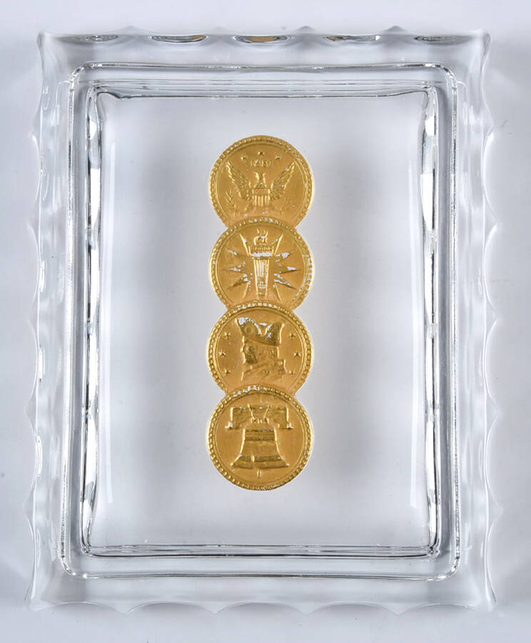 Coin Glass Gold Decoration (Stem 1372) Lid for Cigarette Box by Fostoria-1