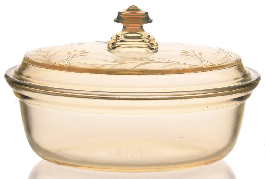 Foval 1 Quart Covered Oval Casserole by Fry-1