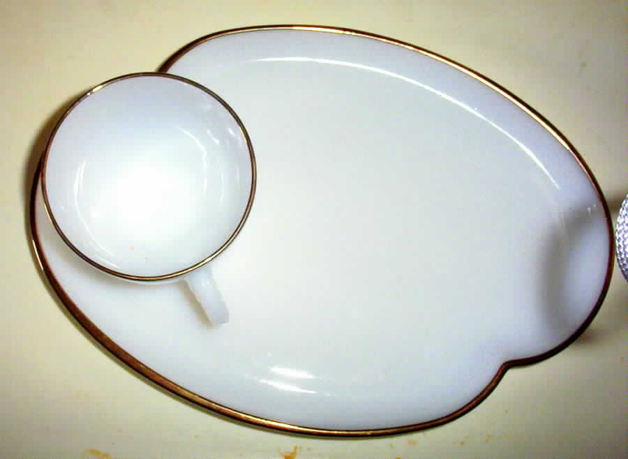Gold Halo Snack Plate & Cup Set by Federal Glass -1