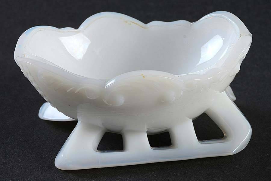 Animals & Figurines 3"Sleigh by Fostoria-1