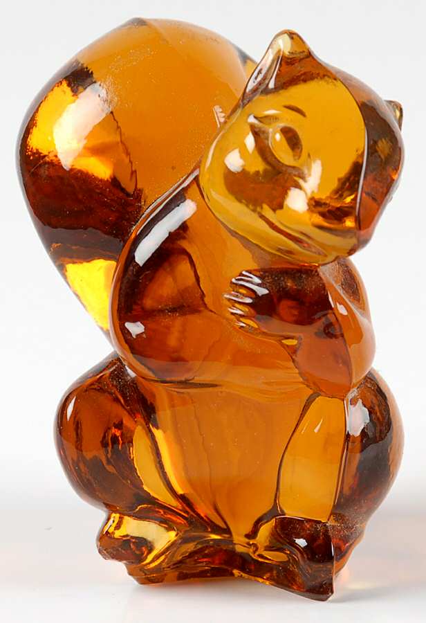 Animals & Figurines #2631/702A Sitting Up Squirrel by Fostoria-1