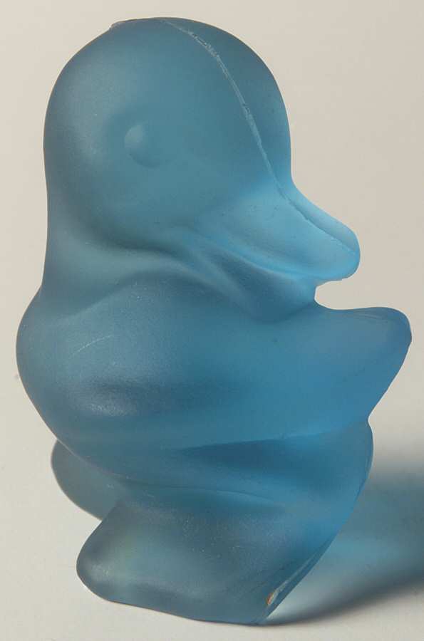 Animals & Figurines #2632/405 Duckling "A" Head Back by Fostoria-1