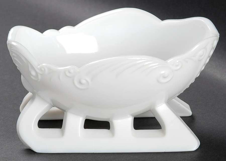 Animals & Figurines 6" Sleigh by Fostoria-1
