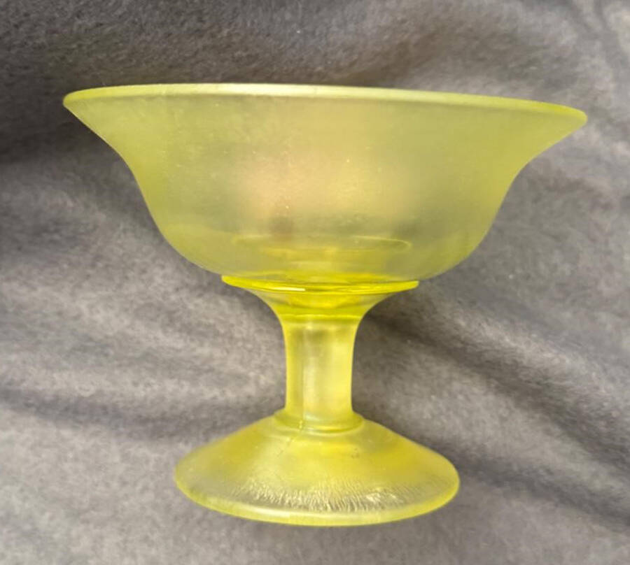 Stretch Topaz Champagne/Tall Sherbet by Fenton-1