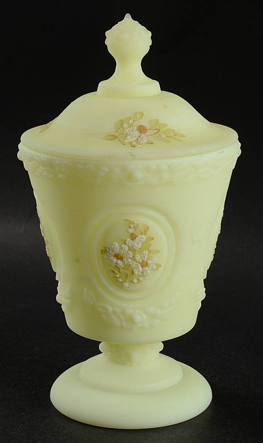 Daisies on Custard Candy Jar & Lid by Fenton-1