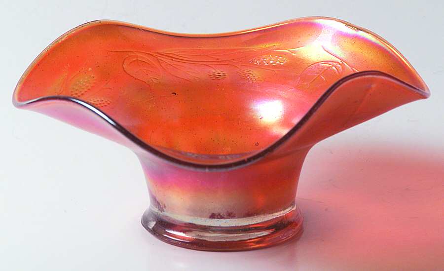 Blackberry Spray Marigold Bon Bon by Fenton-1