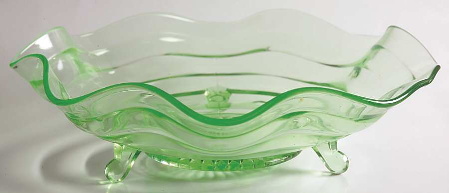 100 Green 10" Round 3-Toed Crimped Bowl by Fenton-1