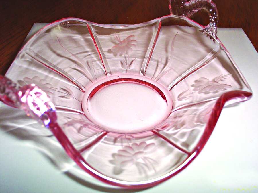 Dolphin Cut Pink Bon Bon by Fenton-1