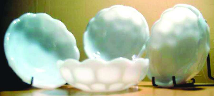 Yorktown Milkglass (Colonial) Small Fruit Dessert Bowl by Federal Glass -1
