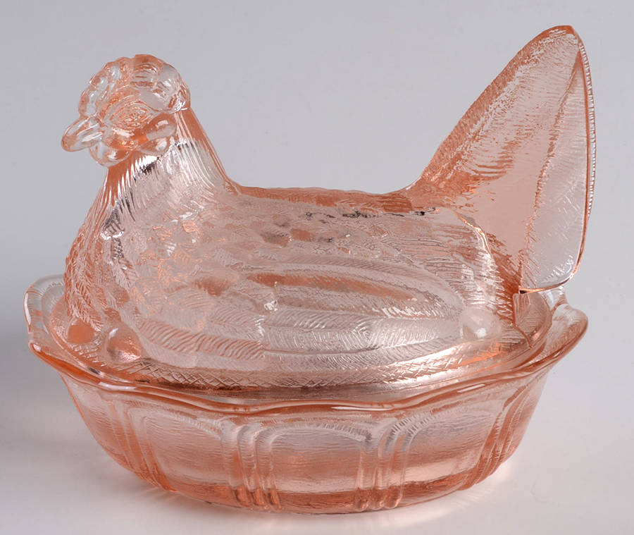 Animals and Figurines (Non Decorated) 5" Scalloped Hen on Nest by Fenton-1