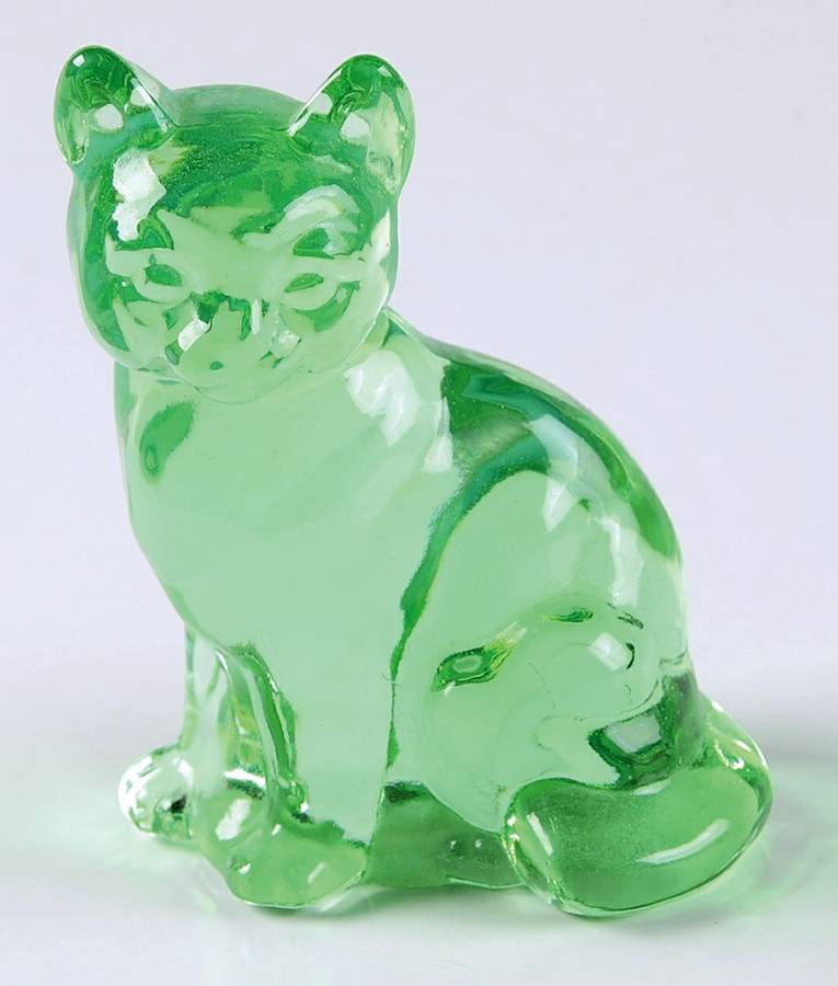 Animals and Figurines (Non Decorated) #5165 Sitting Cat by Fenton-1