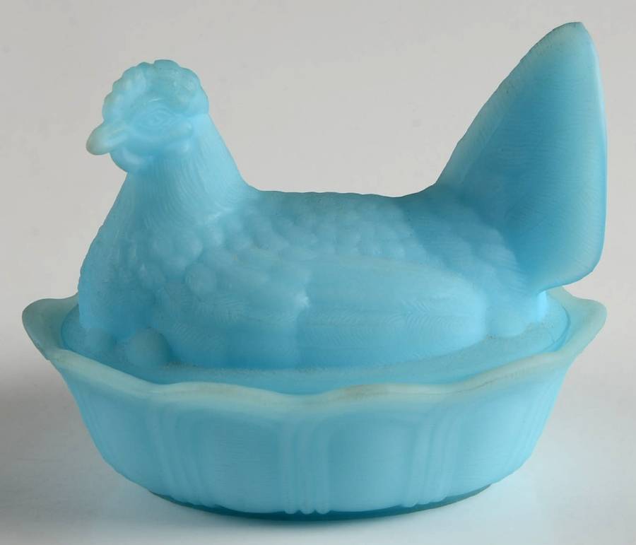 Animals and Figurines (Non Decorated) 5 Inch Hen on Nest by Fenton-1