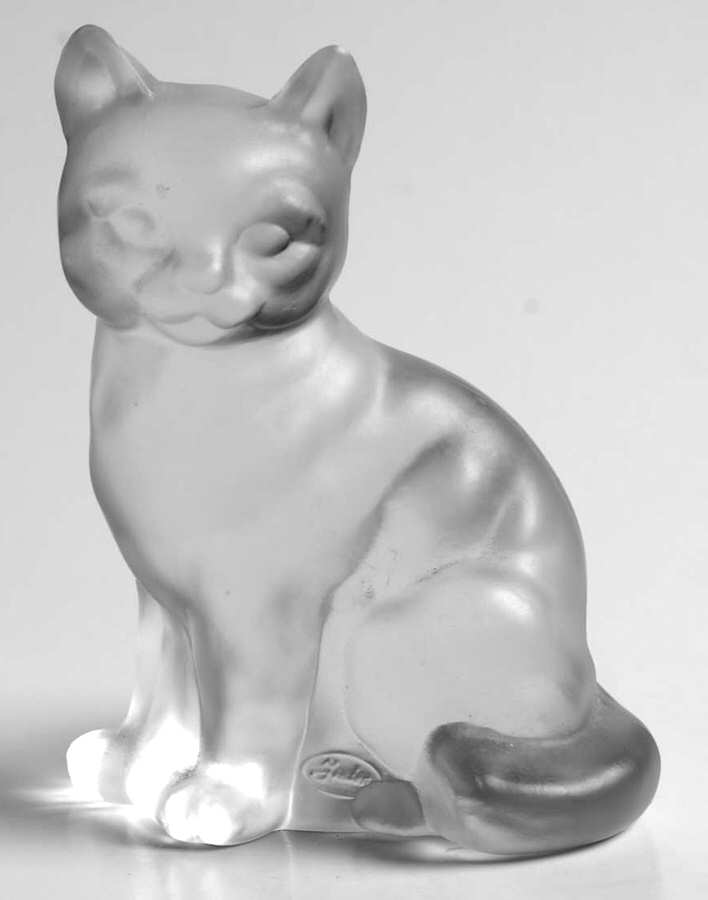 Animals and Figurines (Non Decorated) #5165 Sitting Cat by Fenton-1