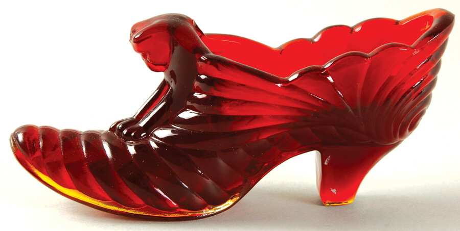 Animals and Figurines (Non Decorated) #5290 Slipper with Cat by Fenton-1