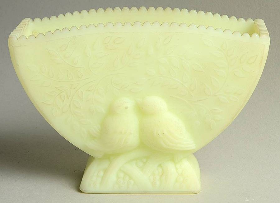 Animals and Figurines (Non Decorated) Lovebird Vase by Fenton-1
