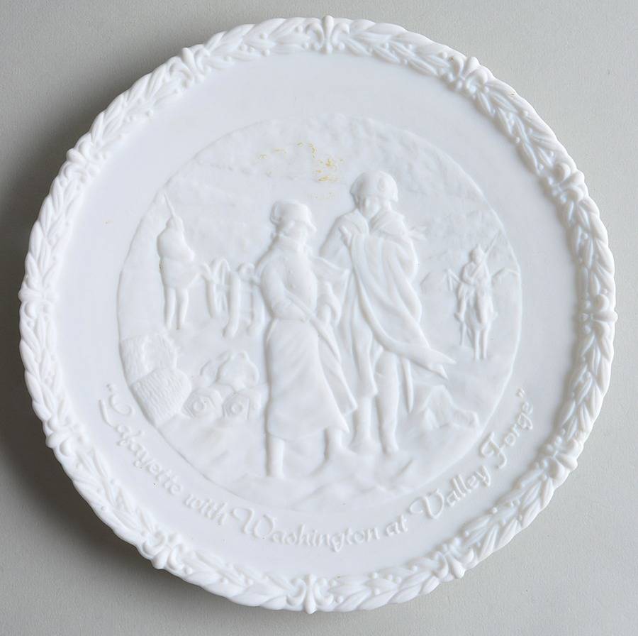 Animals and Figurines (Non Decorated) Bicentennial Lafayette Plate by Fenton-1
