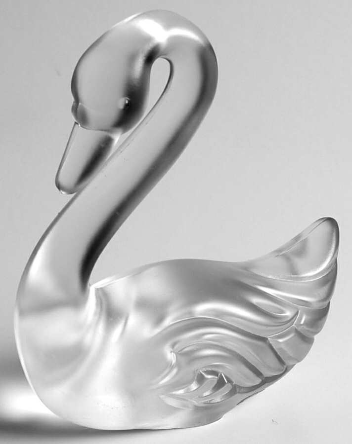 Animals and Figurines (Non Decorated) #5161 Swan by Fenton-1