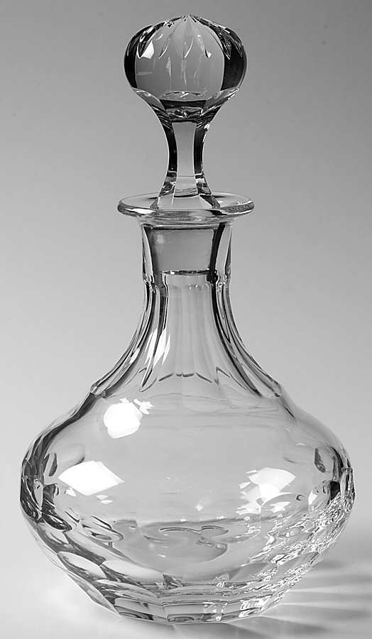 Countess Decanter & Stopper by Faberge-1