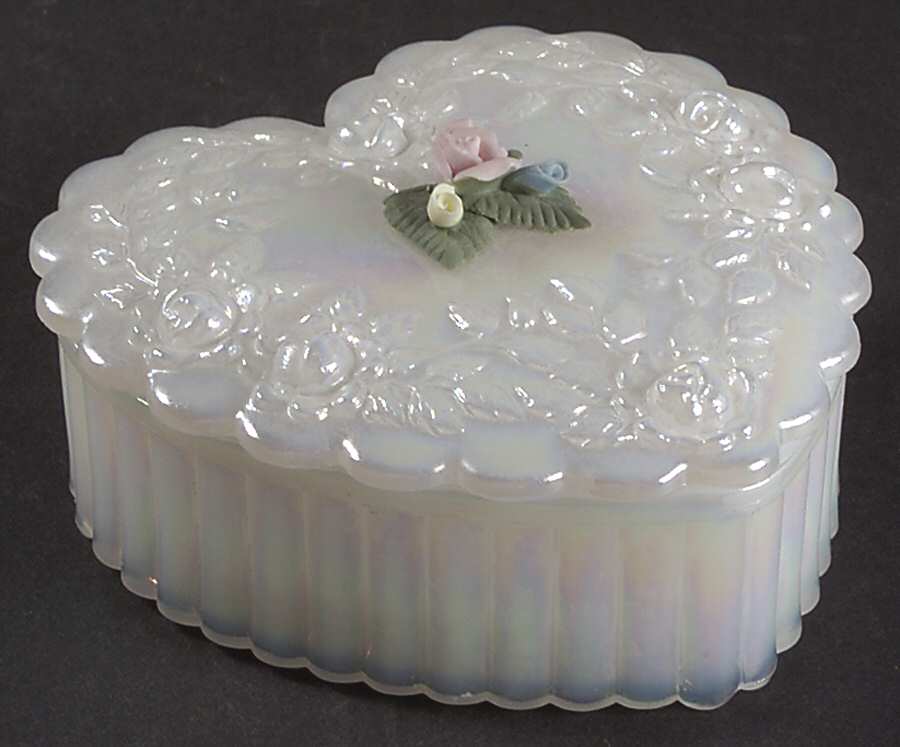 Pearly Sentiments Small Heart Box & Lid by Fenton-1