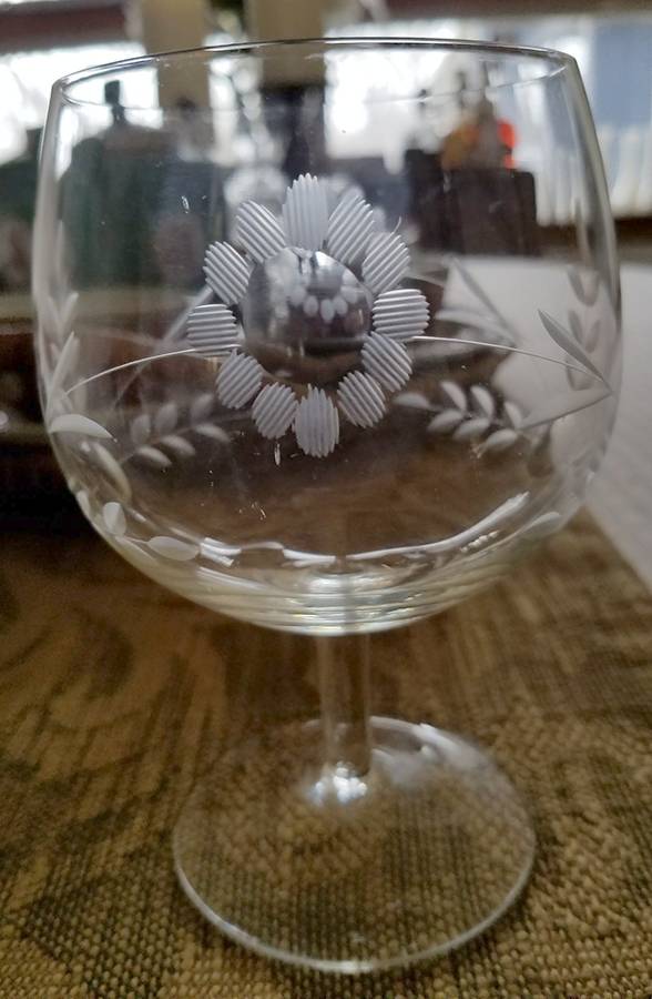 Carol Wine Glass by Flemington-1