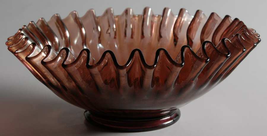 Stippled Rays Amethyst (Carnival, Older) 8" Round Crimped Bowl by Fenton-1