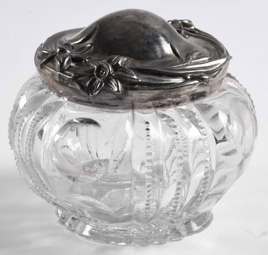 718 Clear Round Rouge Box & Metal Lid by Fostoria-1