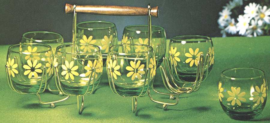 Daisies Roly Poly by Federal Glass -1