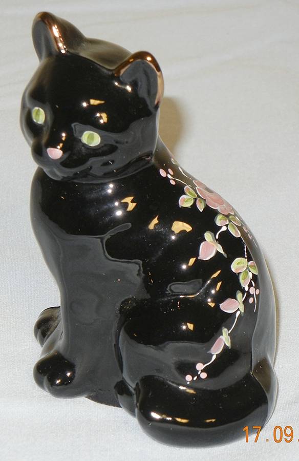 Copper Roses Cat Figurine by Fenton-1