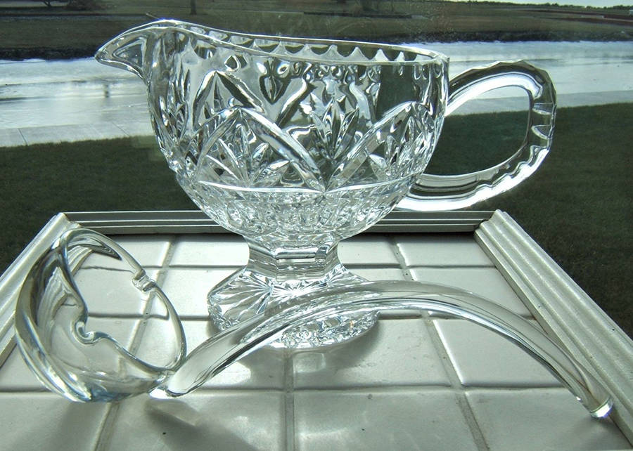 FIF13 Sauce Boat & Ladle by Fifth Avenue-1