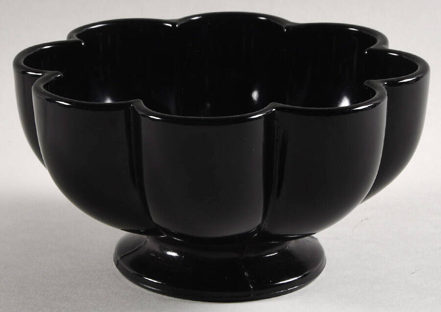 Black (Older) Candy Box No Lid by Fenton-1