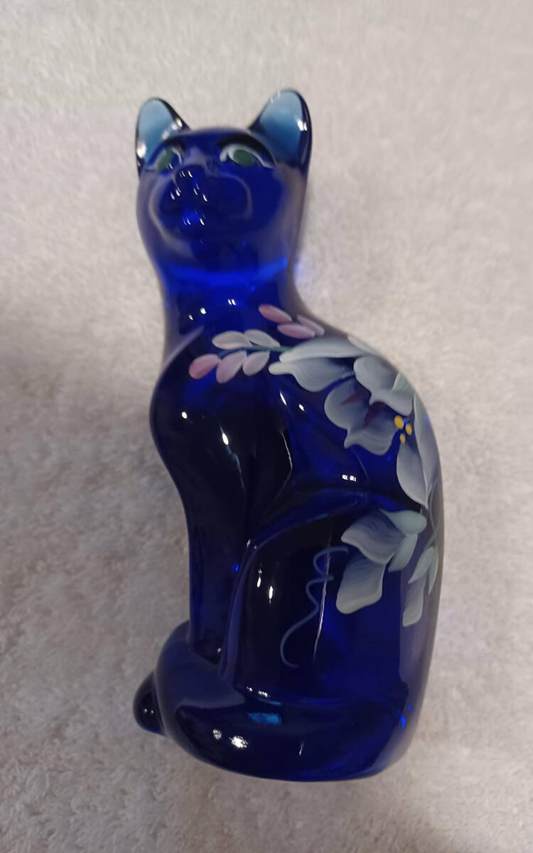 Qvc Exclusives #5065 Stylized Cat by Fenton-1