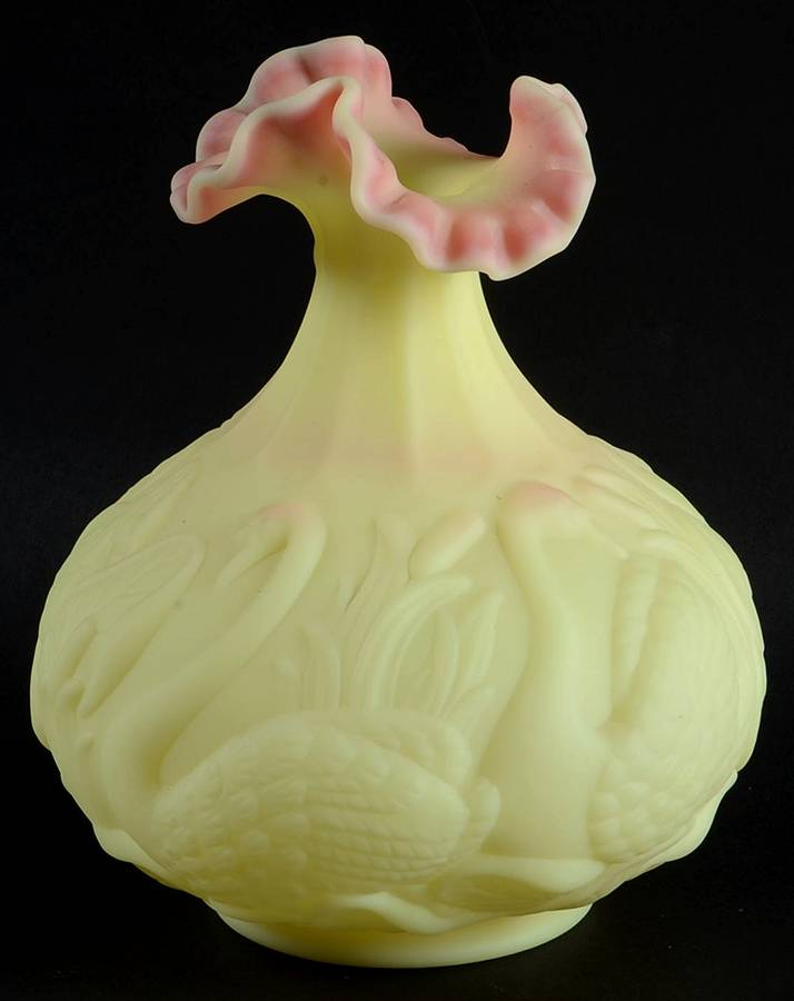 Qvc Exclusives #C9458 (C16386) 8" Swan Vase by Fenton-1