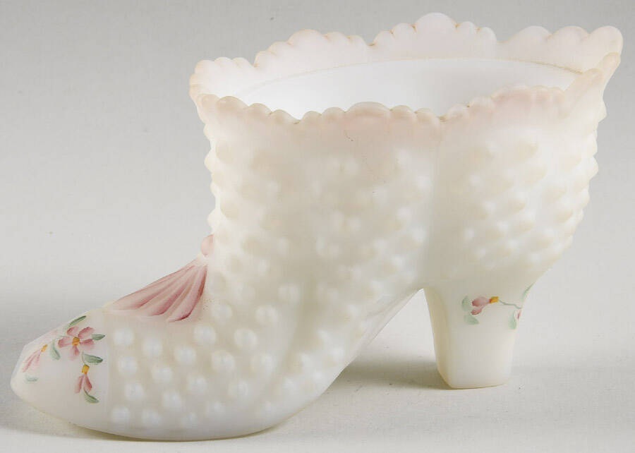 Animals and Figurines (Decorated, Not in Line) Slipper No Lid by Fenton-1