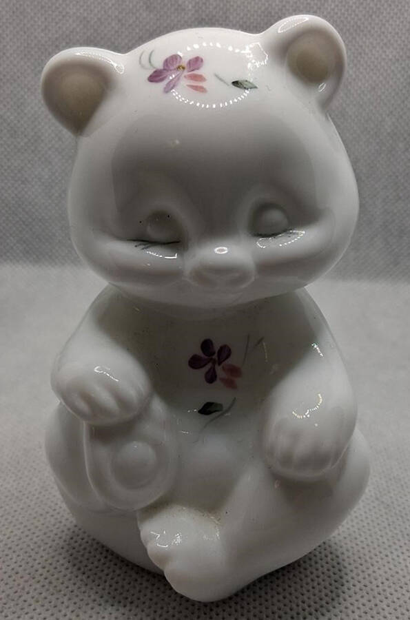 Animals and Figurines (Decorated, Not in Line) #5151 Sitting Bear Cub by Fenton-1