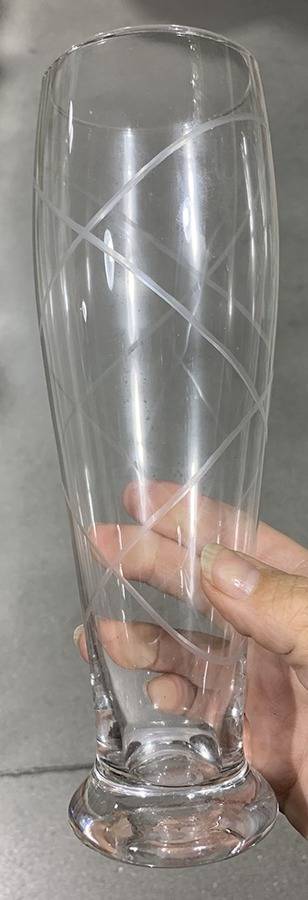 Medallion Pilsner Glass by Fifth Avenue-1