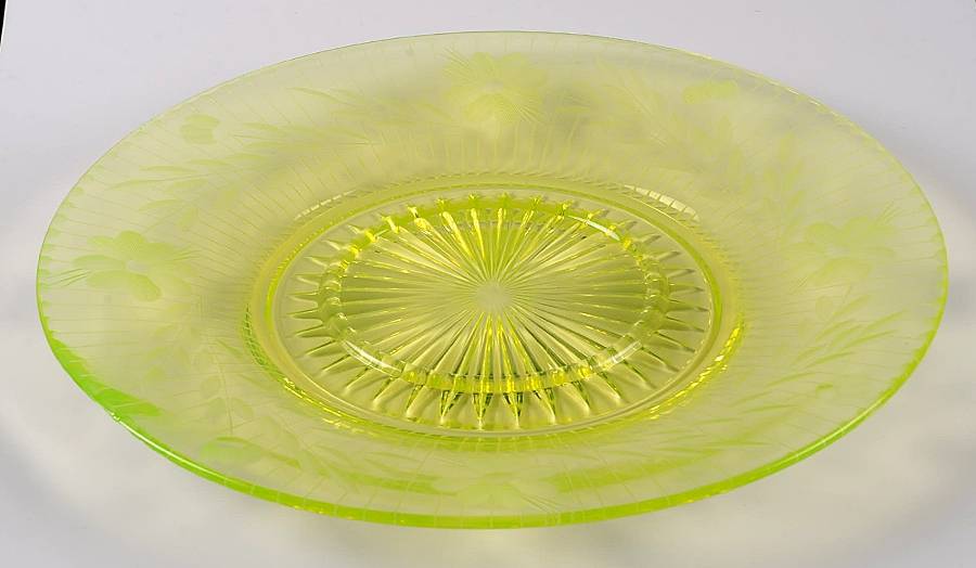 Sunberry-Canary (Vaseline) Cheese & Cracker Plate by Fostoria-1