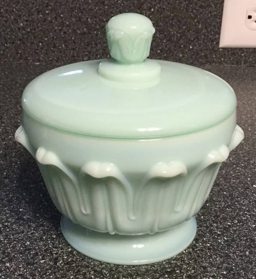 Lamb's Tongue Green Pastel Candy Jar & Lid by Fenton-1